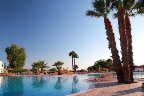 Golden Club Cabanas