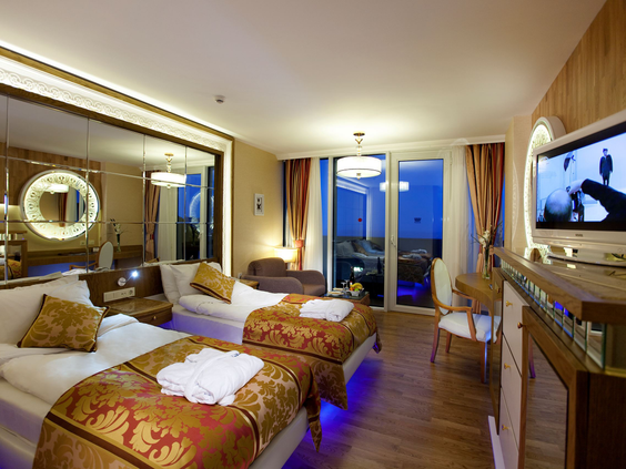 Granada Luxury Okurcalar