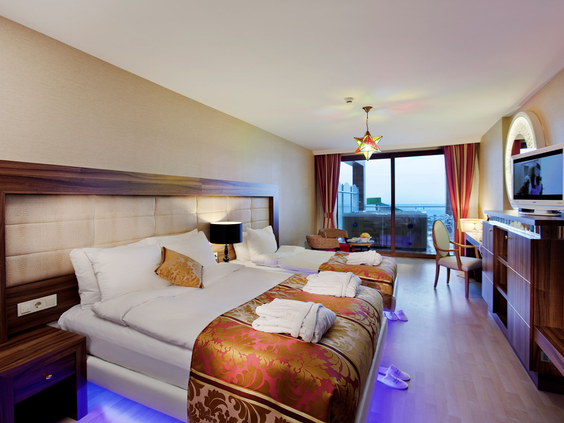 Granada Luxury Okurcalar