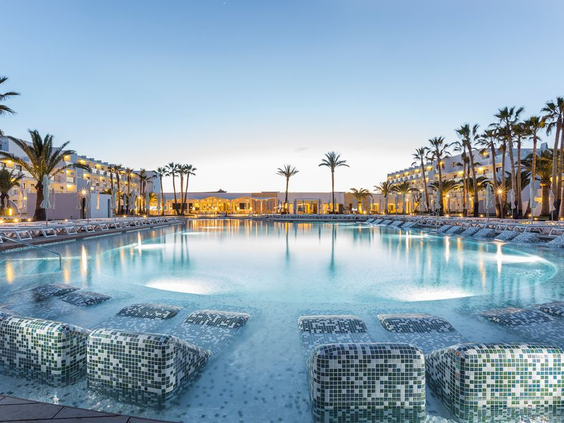 Grand Palladium White Island Resort & Spa