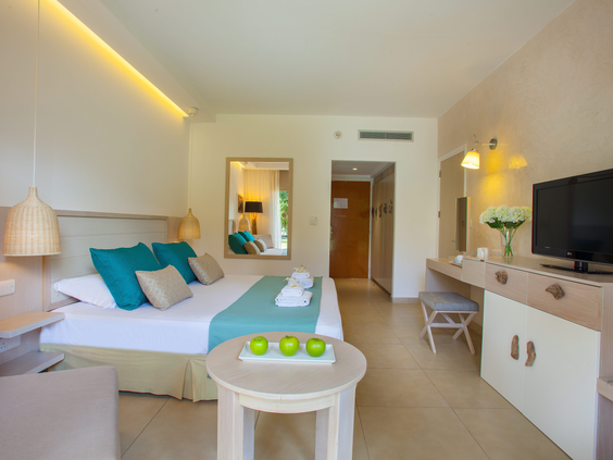 hotel-atlantica-aeneas-resort (1).jpg
