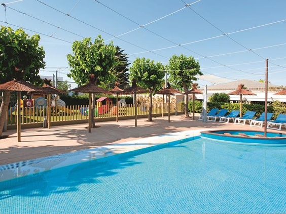 Hotel Cala Mandia