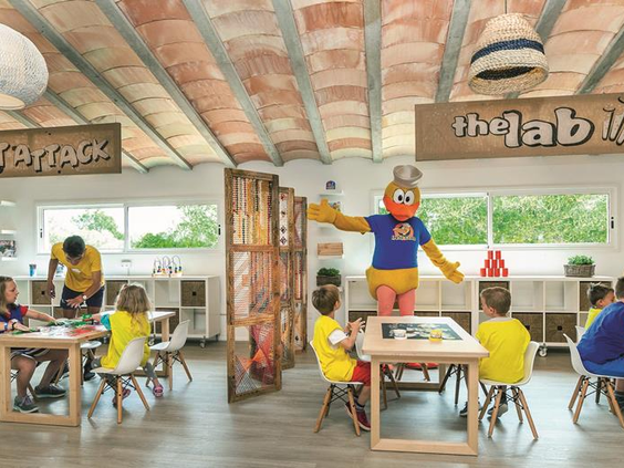 Hotel Cala Mandia