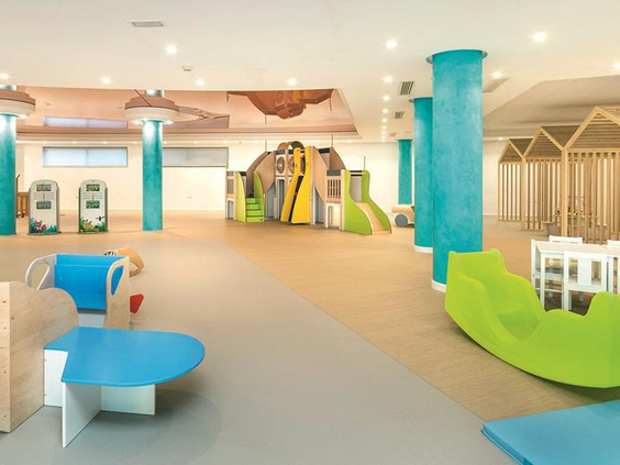 Hotel Cala Mandia