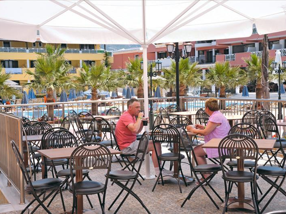 Hotel Caretta Beach Village