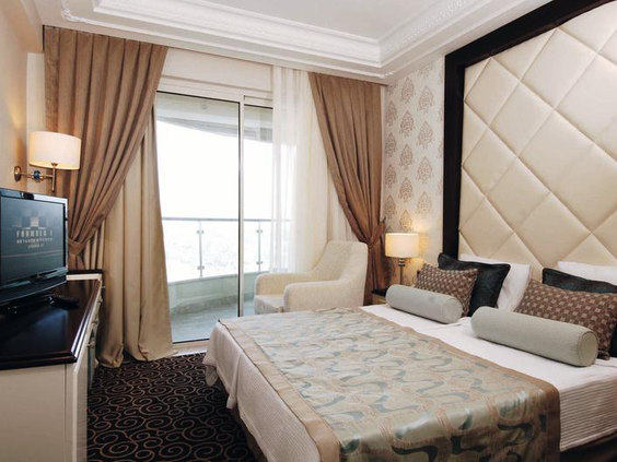Gold City Hotel