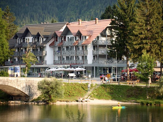 Hotel Jezero