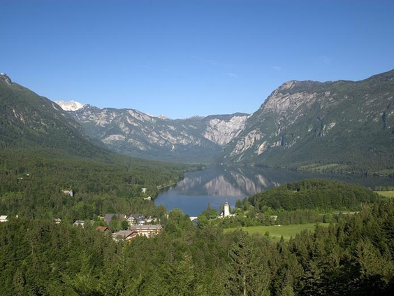Hotel Jezero