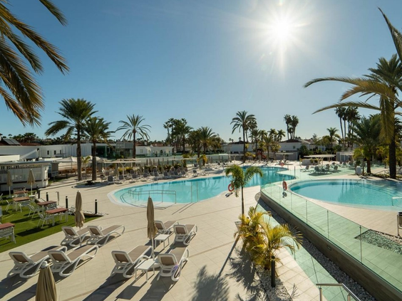 Hotel LIVVO Dunagolf Suites