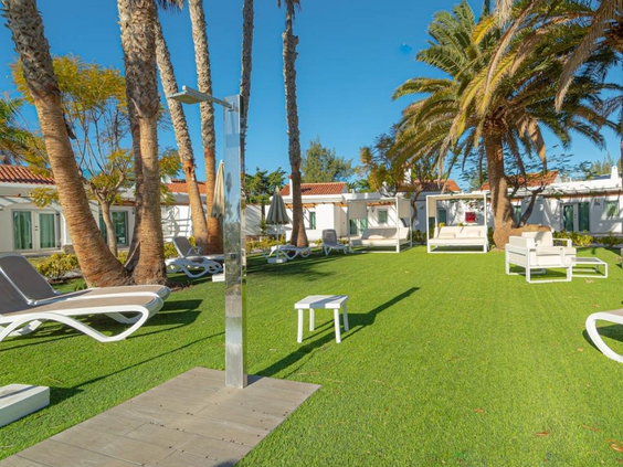 Hotel LIVVO Dunagolf Suites