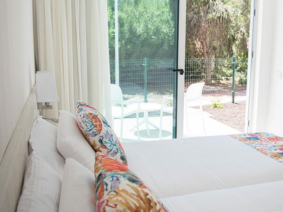 Hotel LIVVO Dunagolf Suites