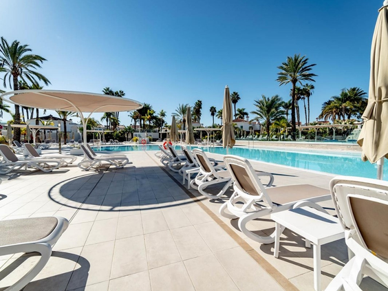 Hotel LIVVO Dunagolf Suites