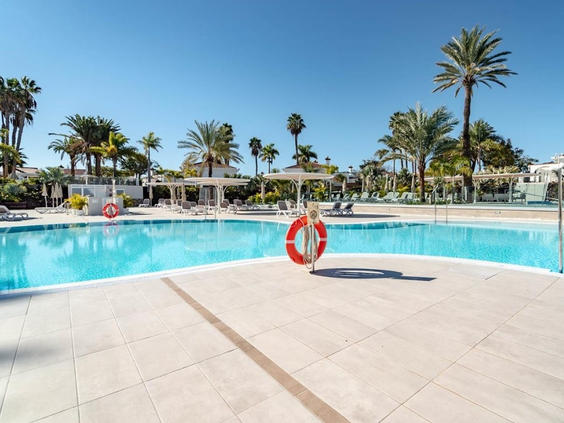 Hotel LIVVO Dunagolf Suites