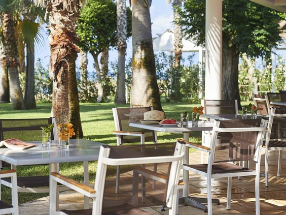 Hotel Louis Phaethon Beach