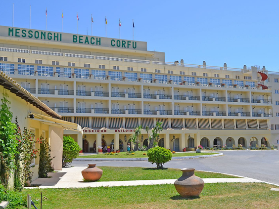hotel-messonghi-beach (16).jpg