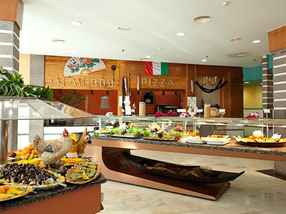 All inclusive buffetrestaurant Paradise Lago Taurito - familiehotel eten Gran Canaria
