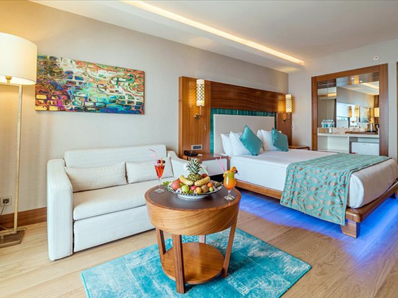 Hotel Ramada Resort Kusadasi