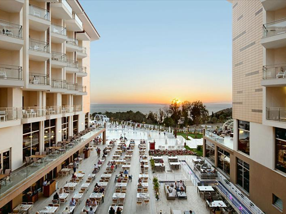 Hotel Ramada Resort Kusadasi