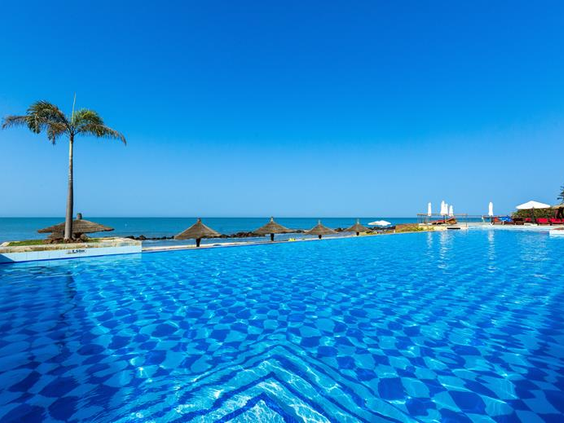 Hotel Royal Horizons Baobab - infinity pool