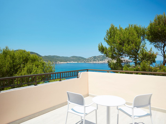 Invisa Figueral Resort (10).jpg