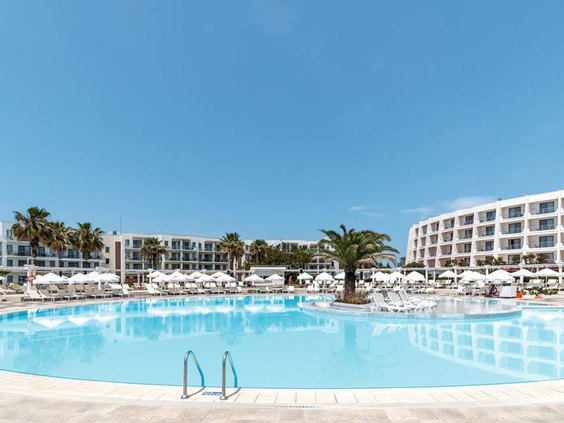 TUI BLUE Side Family Resort