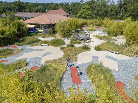 Camping Les Alicourts Resort- golfbaan