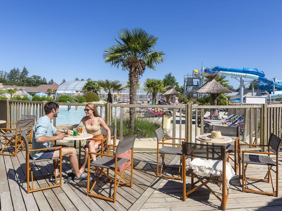 Camping Les Alicourts Resort-terras
