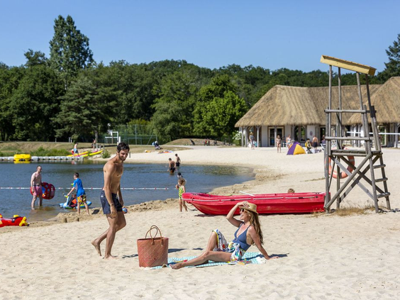 Camping Les Alicourts Resort- strandje