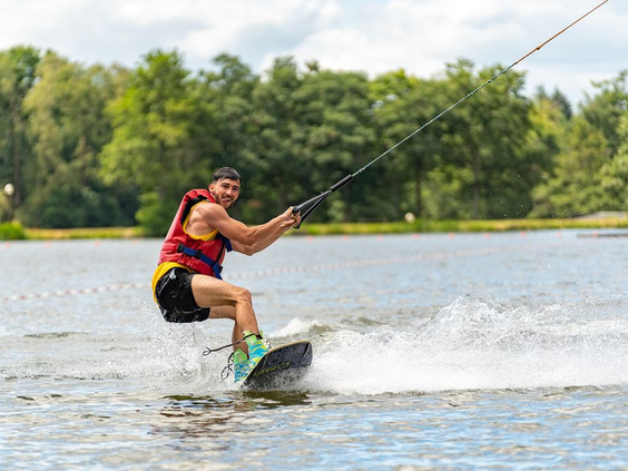 Camping Les Alicourts Resort- waterskien