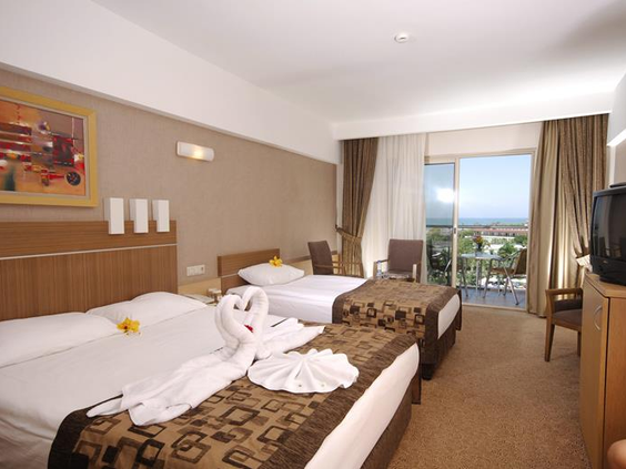 Sunis Kumkoy Beach Resort