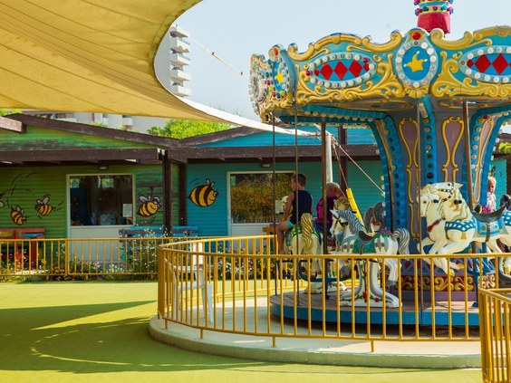 kindvriendelijk-hotel-esperides-beach-4-in-faliraki-griekenland (1).jpg