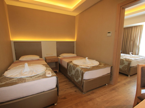 Hotel Kahya Resort & Aqua