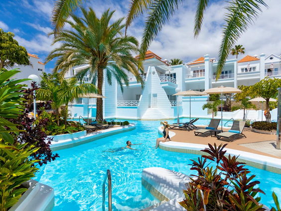 Kindvriendelijk zwembad in rivierstijl bij Lagos de Fañabe Beach Resort