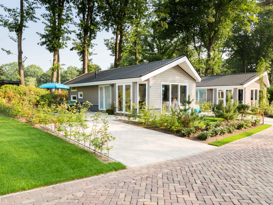 Een moderne, luxe vakantiewoning midden in de groene natuur van Landgoed de Scheleberg op de Veluwe.