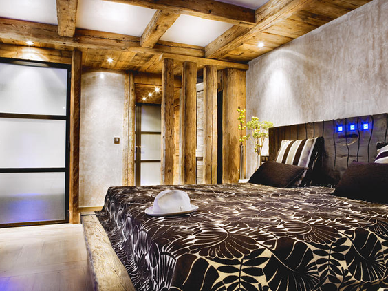 Wintersport kinderen, Hotel CGH Les Suites du Nevada, hotelkamer bed