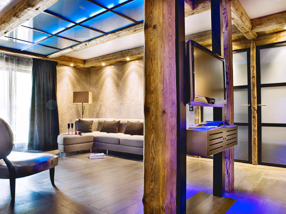 Wintersport kinderen, Hotel CGH Les Suites du Nevada, hotelkamer zithoek2