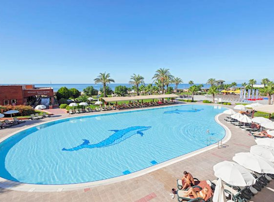 Maritim Pine Beach Resort