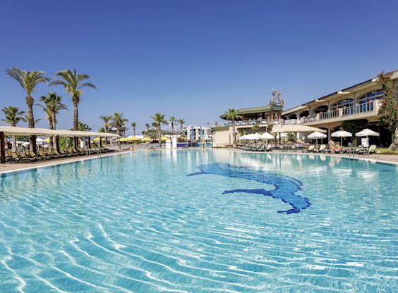 Maritim Pine Beach Resort