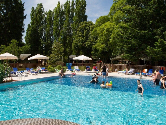 Camping cahteau des marais - kinderbad