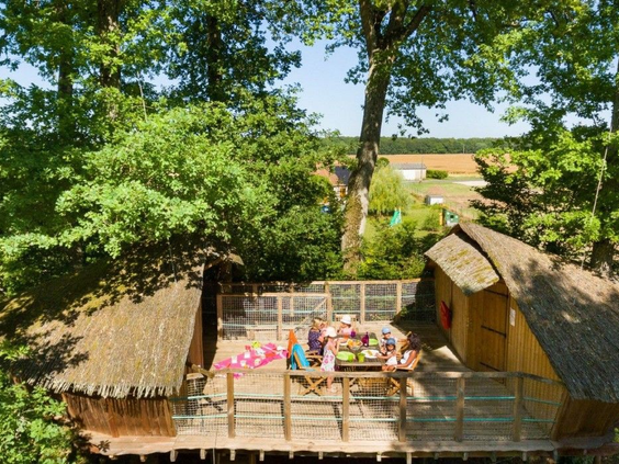 Camping cahteau des marais - boomhut accommodatie