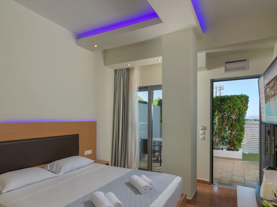 Oceanis Beach