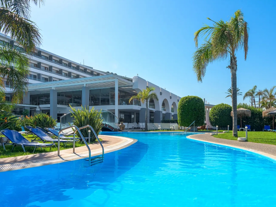 Oceanis Beach