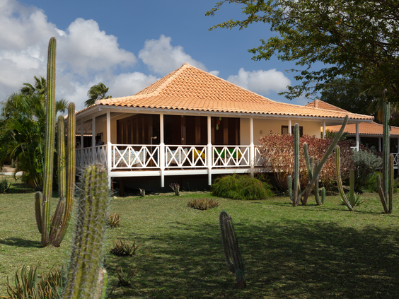 Papagayo Beach Resort