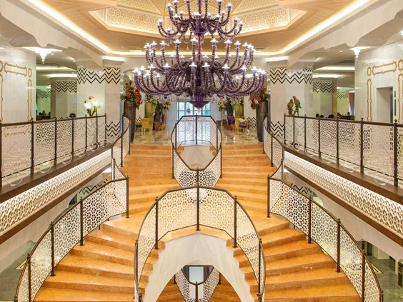 Royal Taj Mahal