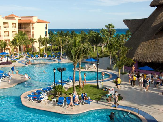 Sandos Playacar Beach Resort & Spa