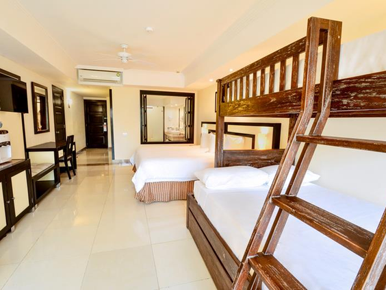 Sandos Playacar Beach Resort & Spa