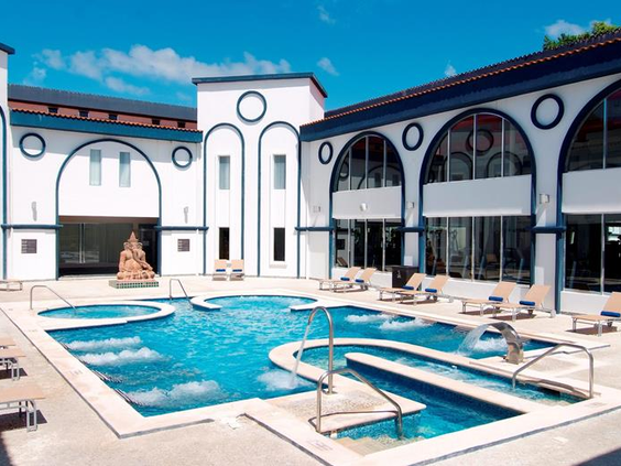 Sandos Playacar Beach Resort & Spa