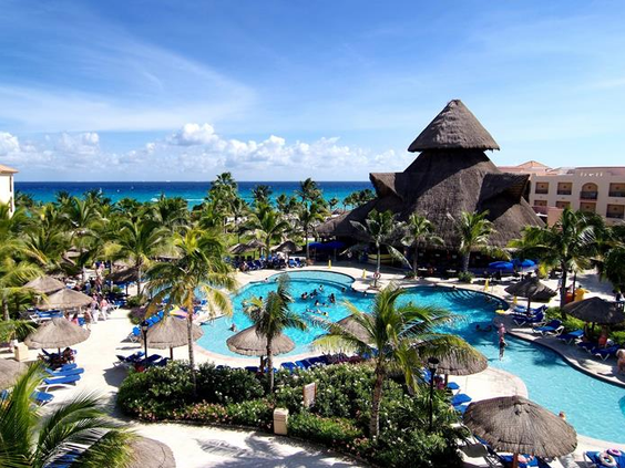 Sandos Playacar Beach Resort & Spa