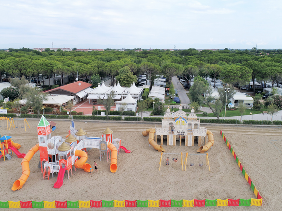 sant-angelo---speeltoestellen-strand-2_49054234757_o.jpg