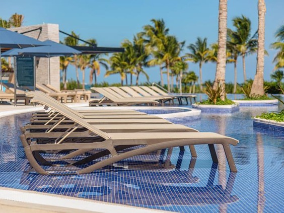 SPLASHWORLD Royalton Splash Riviera Cancun